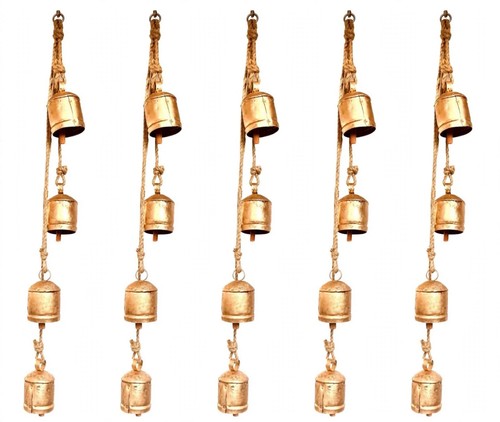 Set hanging string bells - of,